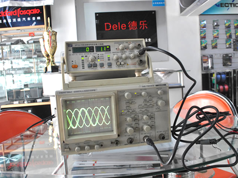 頻普儀與信號發(fā)生器