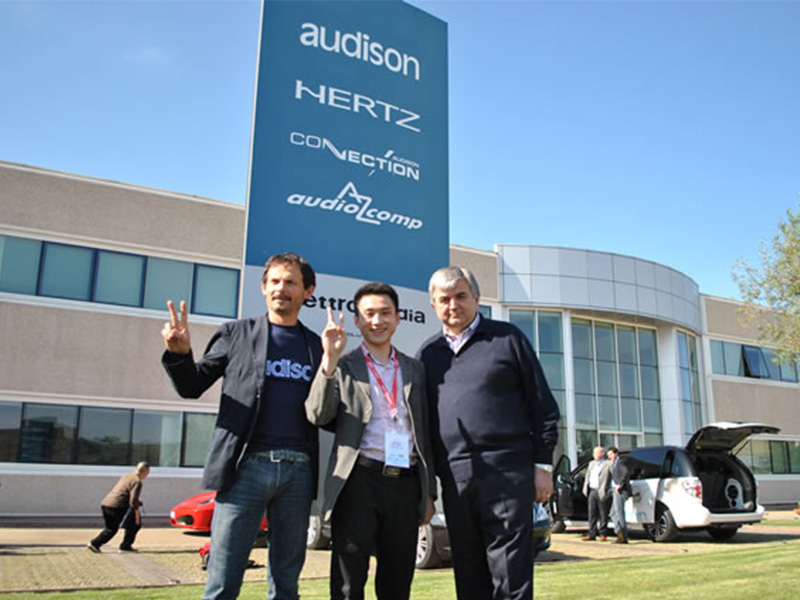 <b>德樂音響辜英明參加</b>