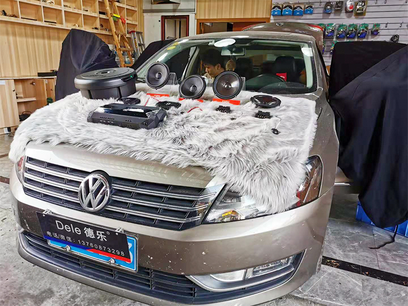 大眾帕沙特 音響升級JBL喇叭 體現(xiàn)搖滾的魅力