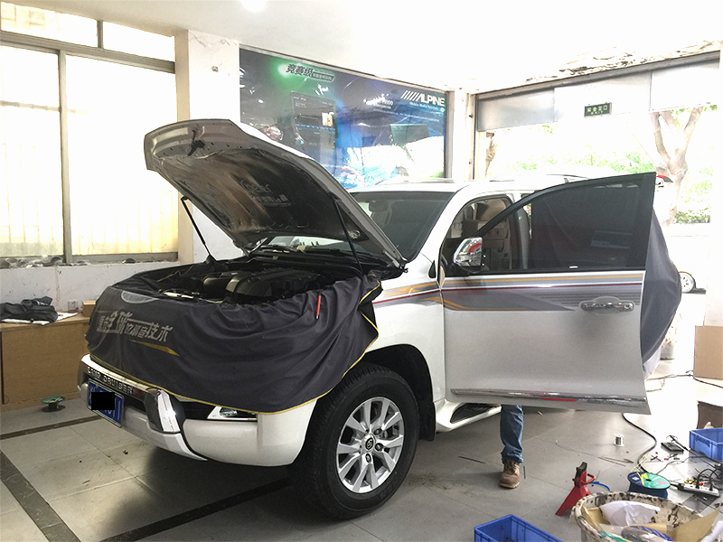 豐田陸地巡洋艦