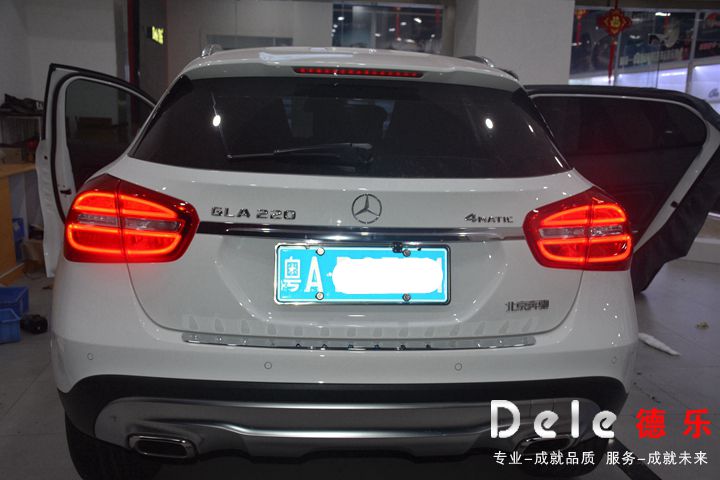 奔馳GLA220 德國曼斯特音響無損升級改裝 全車隔音