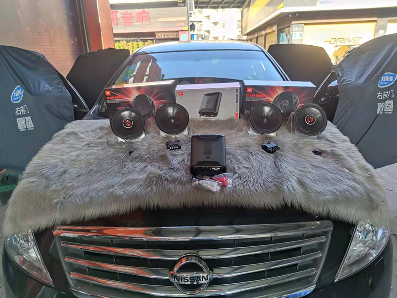 日產(chǎn)天籟升級原車喇叭，